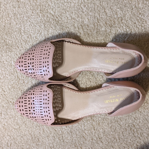 Isaac Mizrahi Flats - Picture 5 of 6